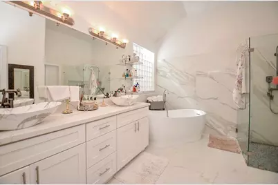 5360 McCulloch Circle, Houston, TX 77056 - Photo 25