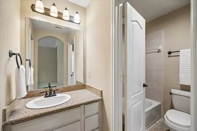 4506 Beacon View Court, Sugar Land, TX 77479 - Photo 35