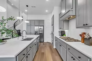 9214 Trimble Lndg Dr, Tomball, TX 77375 - Photo 7