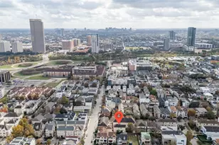 4100 Blossom St, Houston, TX 77007 - Photo 7