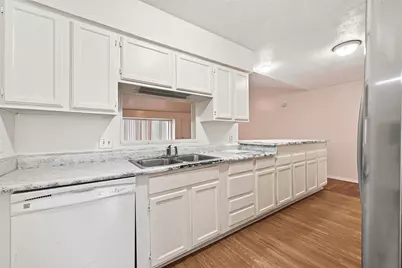 10431 Towne Oak Lane, Sugar Land, TX 77498 - Photo 5