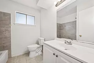 10431 Towne Oak Ln, Sugar Land, TX 77498 - Photo 19
