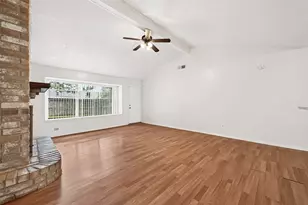 10431 Towne Oak Ln, Sugar Land, TX 77498 - Photo 7