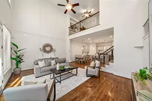 2627 Shady Woods Ln, Houston, TX 77008 - Photo 13