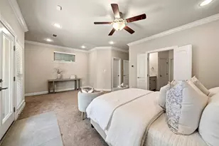 2627 Shady Woods Ln, Houston, TX 77008 - Photo 19