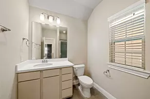 2627 Shady Woods Ln, Houston, TX 77008 - Photo 27