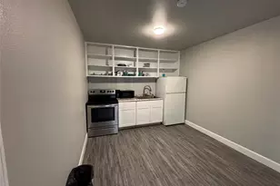 1301 N Ocean Dr, Port Lavaca, TX 77979 - Photo 9