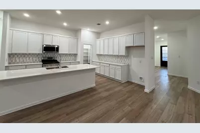 8211 Holly Blue Drive, Rosharon, TX 77583 - Photo 3