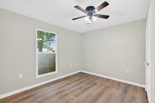 107 N 10th St, Richmond, TX 77469 - Photo 31