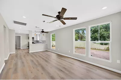 107 N 10th Street, Richmond, TX 77469 - Photo 13