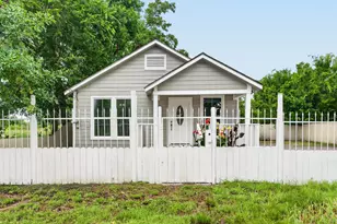 107 N 10th St, Richmond, TX 77469 - Photo 1