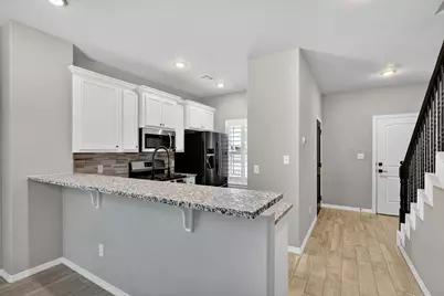 279 Capetown, Conroe, TX 77356 - Photo 5