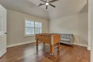 18535 W Laura Shore Dr, Cypress, TX 77433 - Photo 25