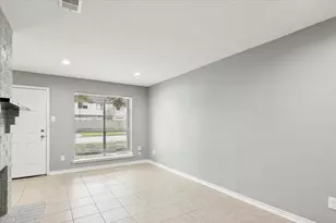 8540 Glen Meadow Ln, Beaumont, TX 77706 - Photo 9