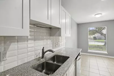 8540 Glen Meadow Lane, Beaumont, TX 77706 - Photo 5