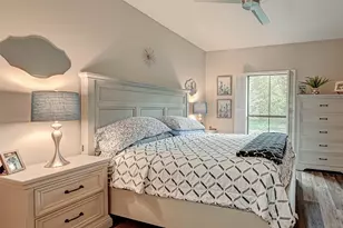 11711 Memorial Dr, Houston, TX 77024 - Photo 3