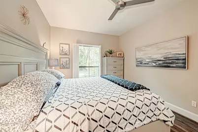 11711 Memorial Drive #389, Houston, TX 77024 - Photo 13