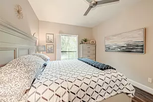 11711 Memorial Dr, Houston, TX 77024 - Photo 13