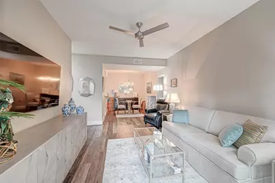 11711 Memorial Drive #389, Houston, TX 77024 - Photo 5