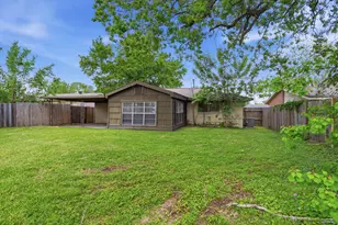5242 Grace Point Ln, Houston, TX 77048 - Photo 35