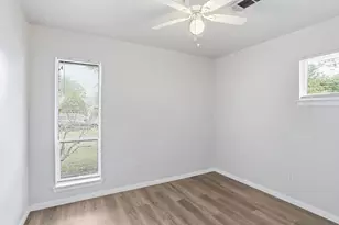 5242 Grace Point Ln, Houston, TX 77048 - Photo 27