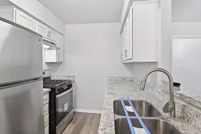 5242 Grace Point Lane, Houston, TX 77048 - Photo 17