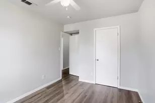 5242 Grace Point Ln, Houston, TX 77048 - Photo 25