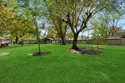 5522 Chantilly Lane, Houston, TX 77092 - Photo 7