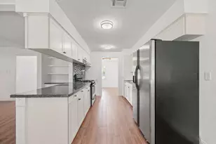 5522 Chantilly Ln, Houston, TX 77092 - Photo 15