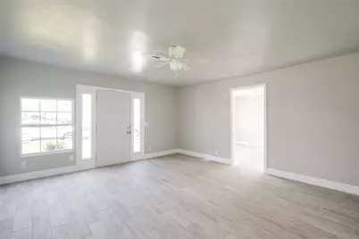 7318 Dahlia Street, Houston, TX 77012 - Photo 33