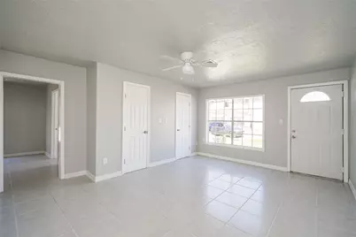 7318 Dahlia Street, Houston, TX 77012 - Photo 5