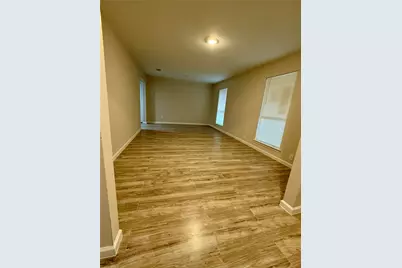 4747 Clover Street, Houston, TX 77033 - Photo 3