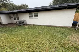 4747 Clover St, Houston, TX 77033 - Photo 13