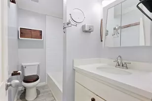 9005 Gaylord St, Houston, TX 77024 - Photo 19