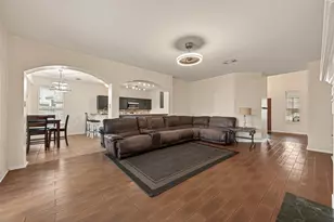 2313 Champion Dr, Pearland, TX 77581 - Photo 11