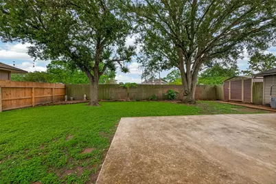 2313 Champion Drive, Pearland, TX 77581 - Photo 39