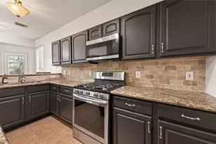 2313 Champion Dr, Pearland, TX 77581 - Photo 17