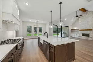 688 Lonestar Rd, Huntsville, TX 77340 - Photo 13