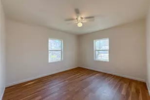 6011 Belmark St, Houston, TX 77033 - Photo 11