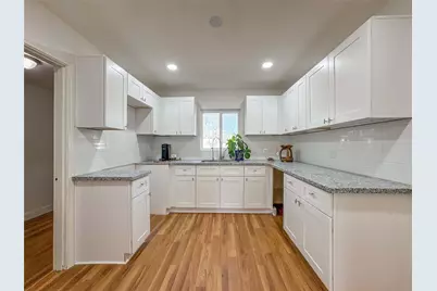 6011 Belmark Street, Houston, TX 77033 - Photo 7
