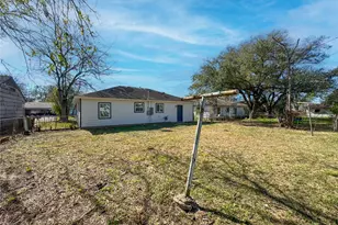 6011 Belmark St, Houston, TX 77033 - Photo 23