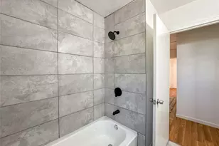 6011 Belmark St, Houston, TX 77033 - Photo 19