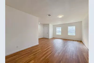 6011 Belmark Street, Houston, TX 77033 - Photo 3