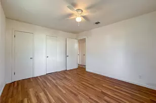 6011 Belmark St, Houston, TX 77033 - Photo 13