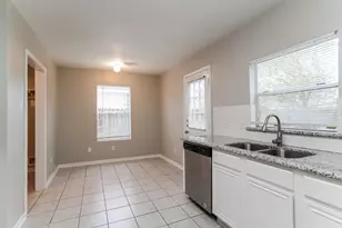 947 Leadenhall Cir, Channelview, TX 77530 - Photo 5