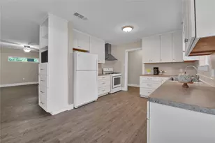 20490 Lazy Creek Dr, New Caney, TX 77357 - Photo 9