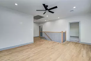 835 S Victory Dr, Houston, TX 77088 - Photo 33