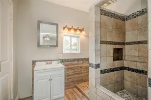 911 Wooding St, Houston, TX 77011 - Photo 5