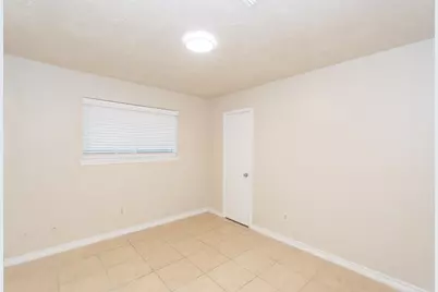 6710 Stiller Drive, Houston, TX 77489 - Photo 13