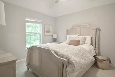 7 E Shale Creek Circle, The Woodlands, TX 77382 - Photo 17